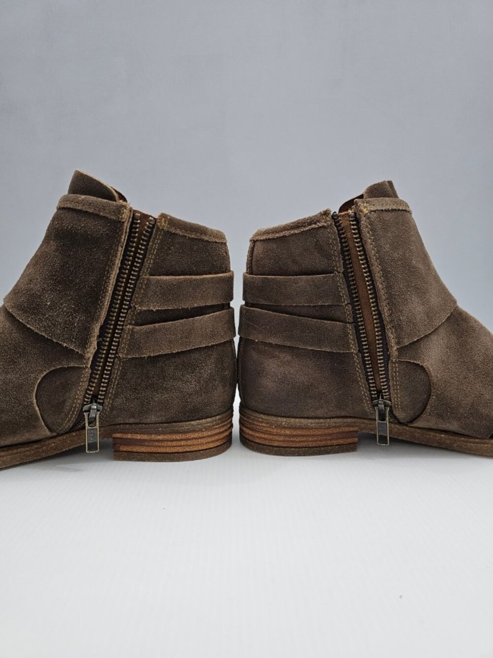 Born Moraga Moto Ankle Boot Size 9.5 Taupe Brown Distressed Suede Western Buckle - Picture 4 of 15